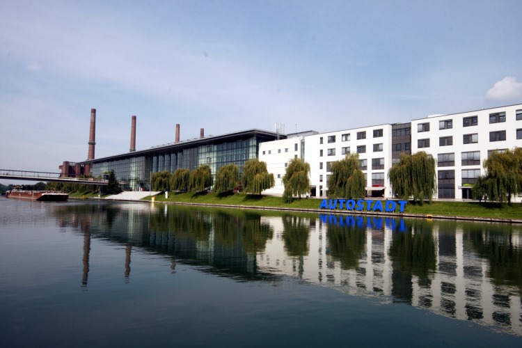 Autostadt Wolfsburg am Mittellandkanal